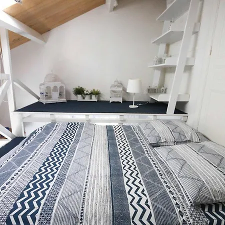 Les Petits Poissons Bed & Breakfast *